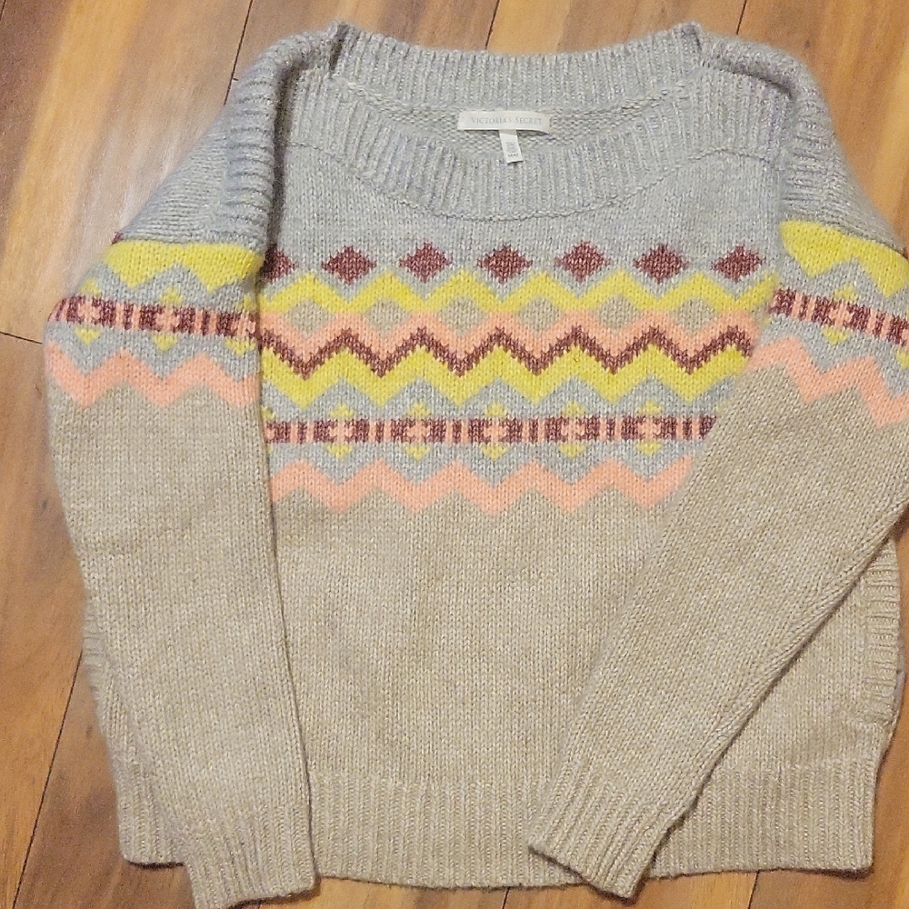 Victoria's Secret Sweater with Yellow and Pink Accents Sz M (Has Pockets!!)